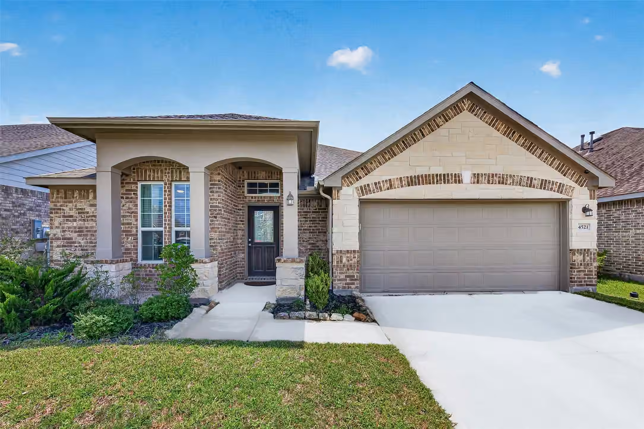 Photo of 4521 Orono Summit Trail, Rosharon, TX