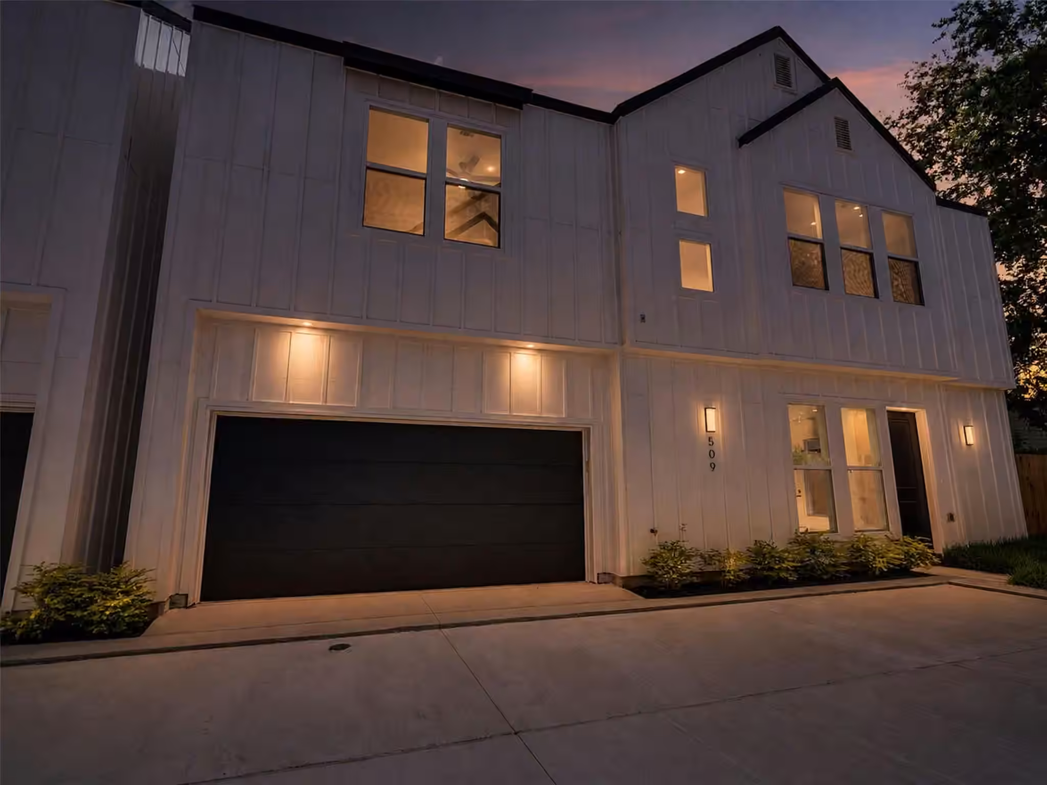 Photo 3 of 511 ALTIC ST, Houston, TX