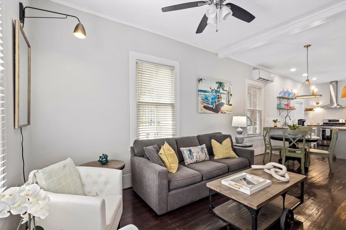 Photo 5 of 2119 Avenue P, Galveston, TX