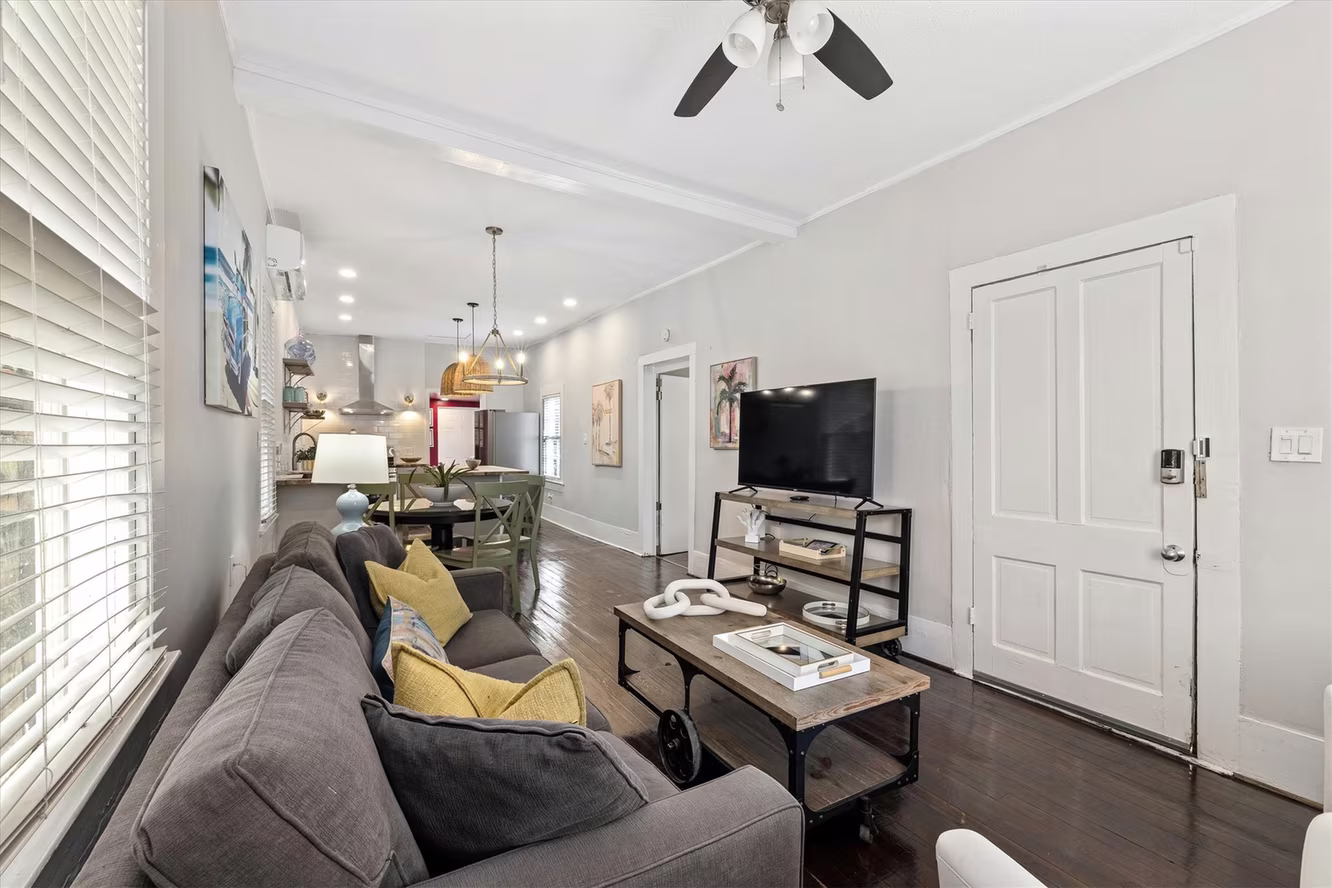 Photo 6 of 2119 Avenue P, Galveston, TX