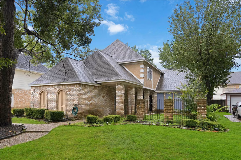 Photo 5 of 15110 Walters Rd Road, Houston, TX