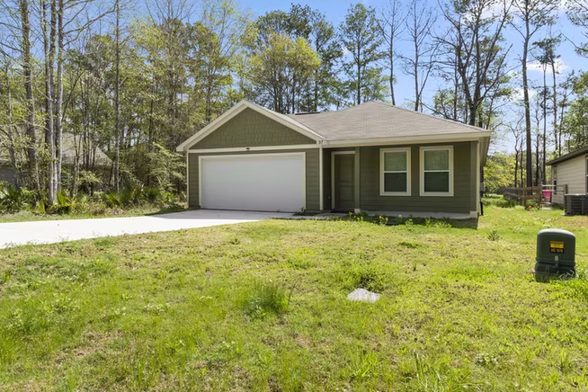Photo of 37 Firewood Road, Huntsville, TX 77340