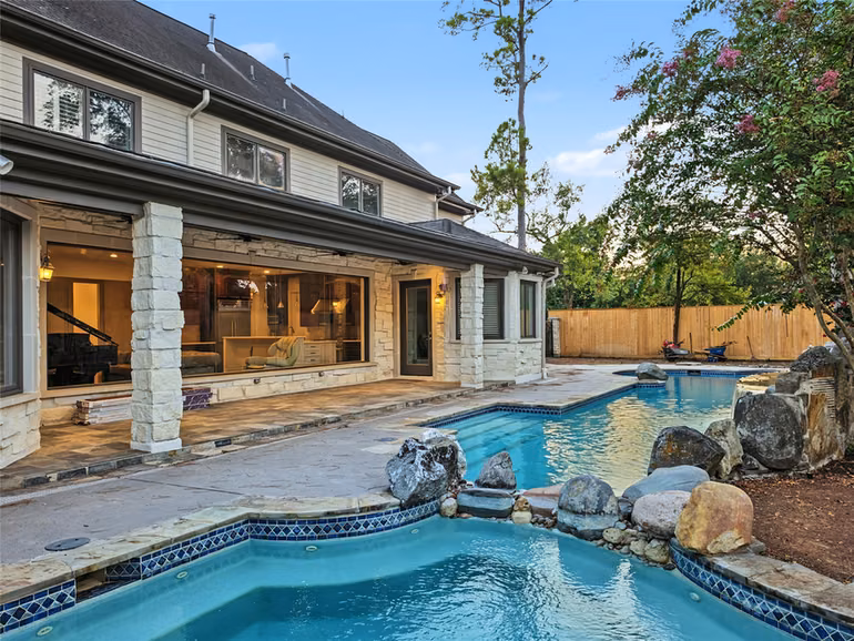 Photo 4 of 12018 Surrey Lane, Bunker Hill Village, TX