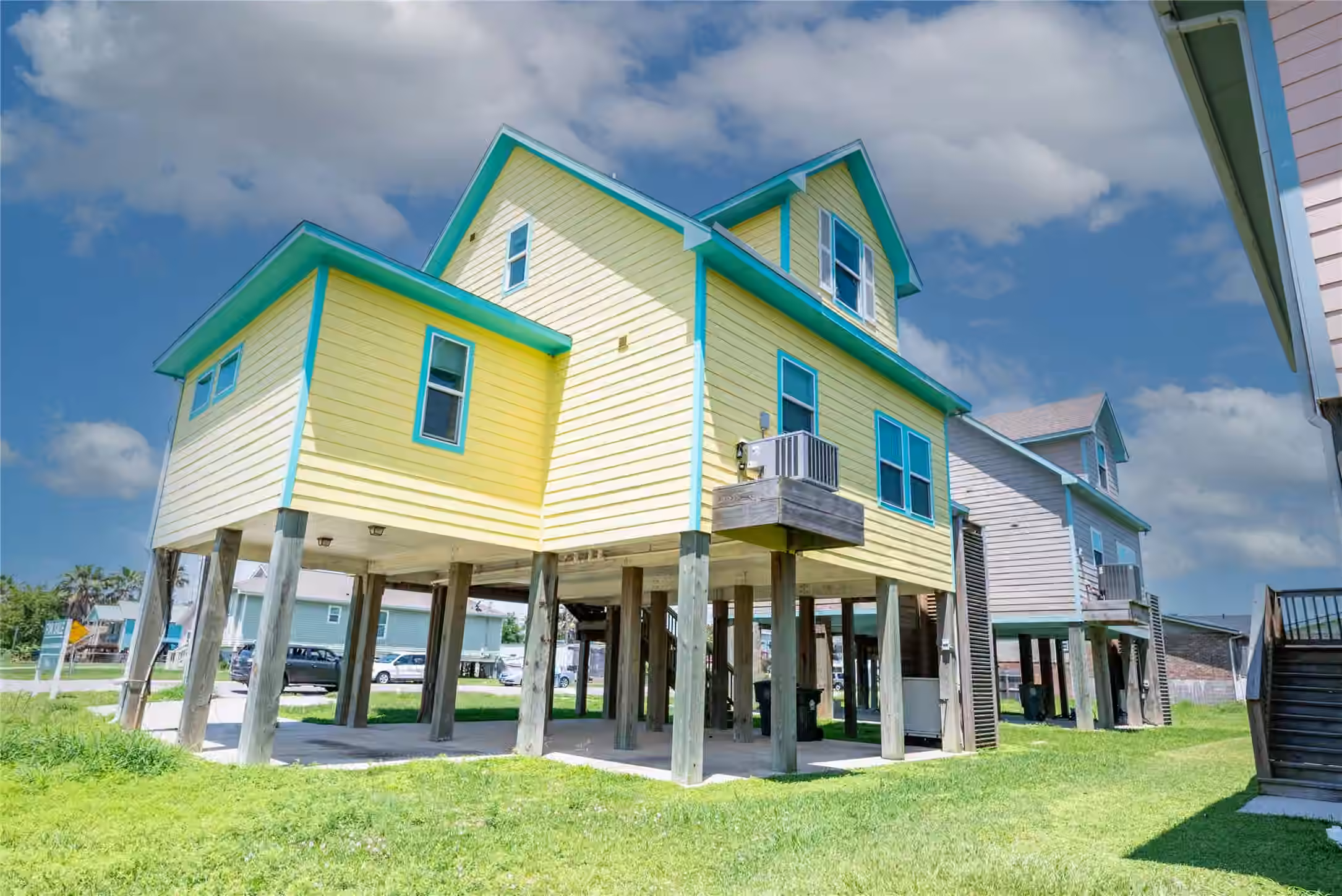 Photo 5 of 1728 69th Street, Galveston, TX