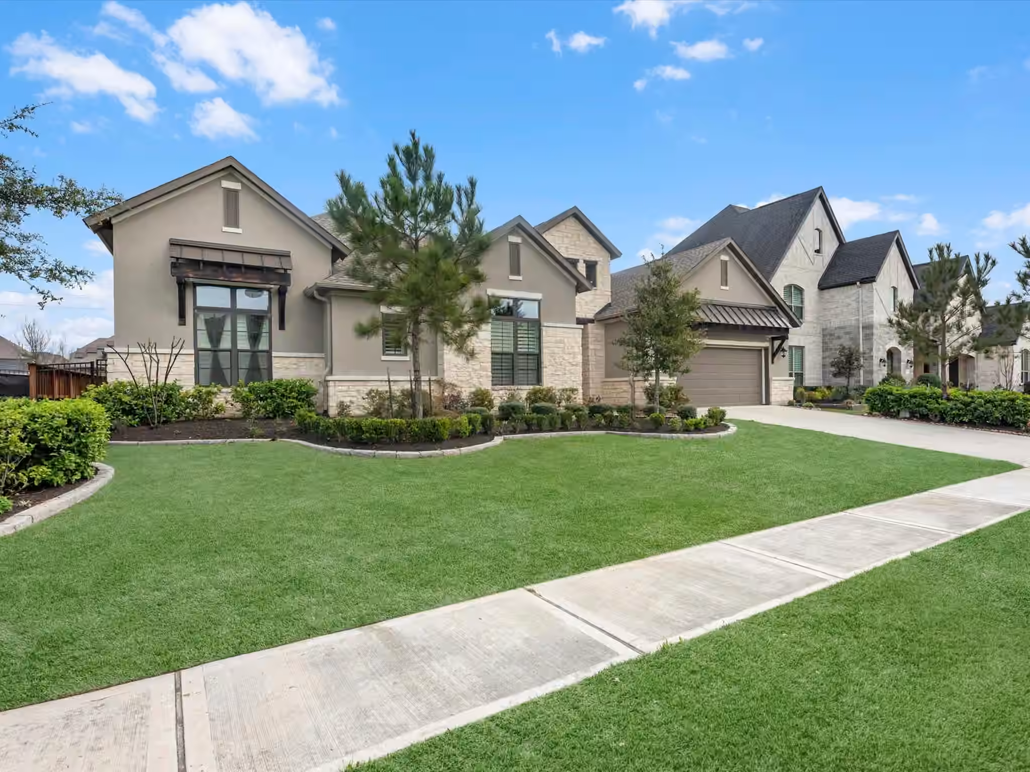 Photo 2 of 26806 Holmans Road, Magnolia, TX