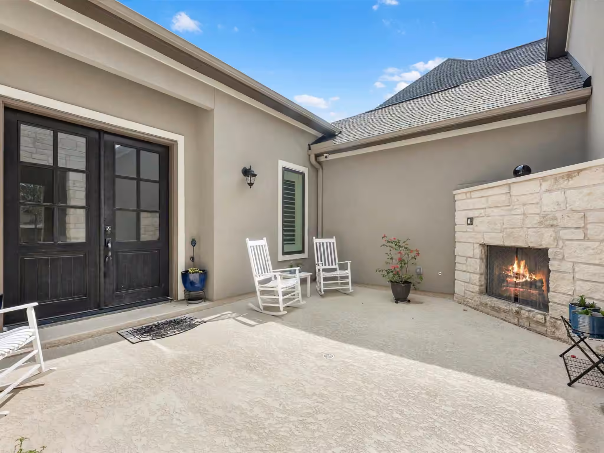 Photo 4 of 26806 Holmans Road, Magnolia, TX