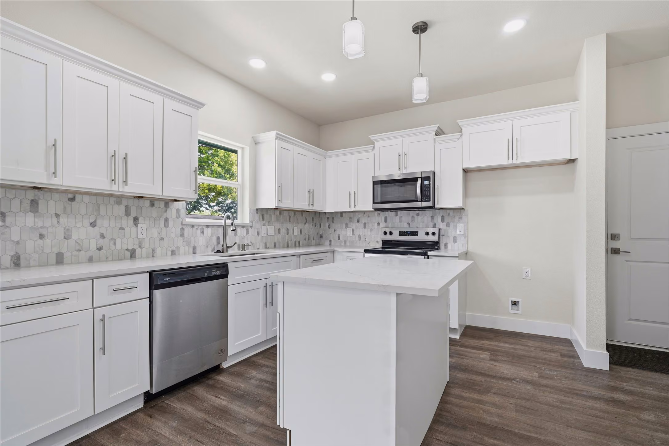 Photo 6 of 8027 Virgil Street, Houston, TX