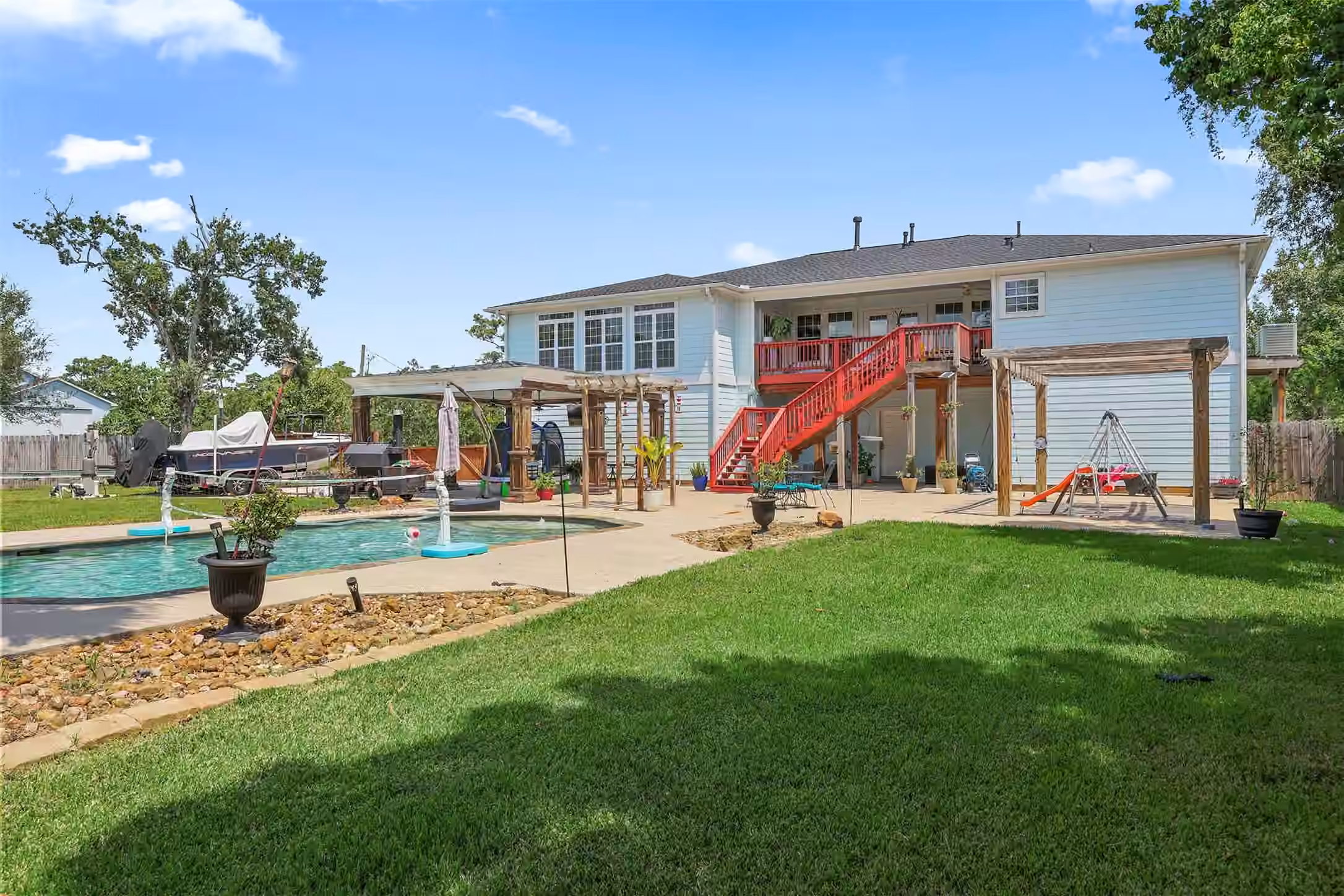 Photo 6 of 1003 S Country Club Drive, La Porte, TX