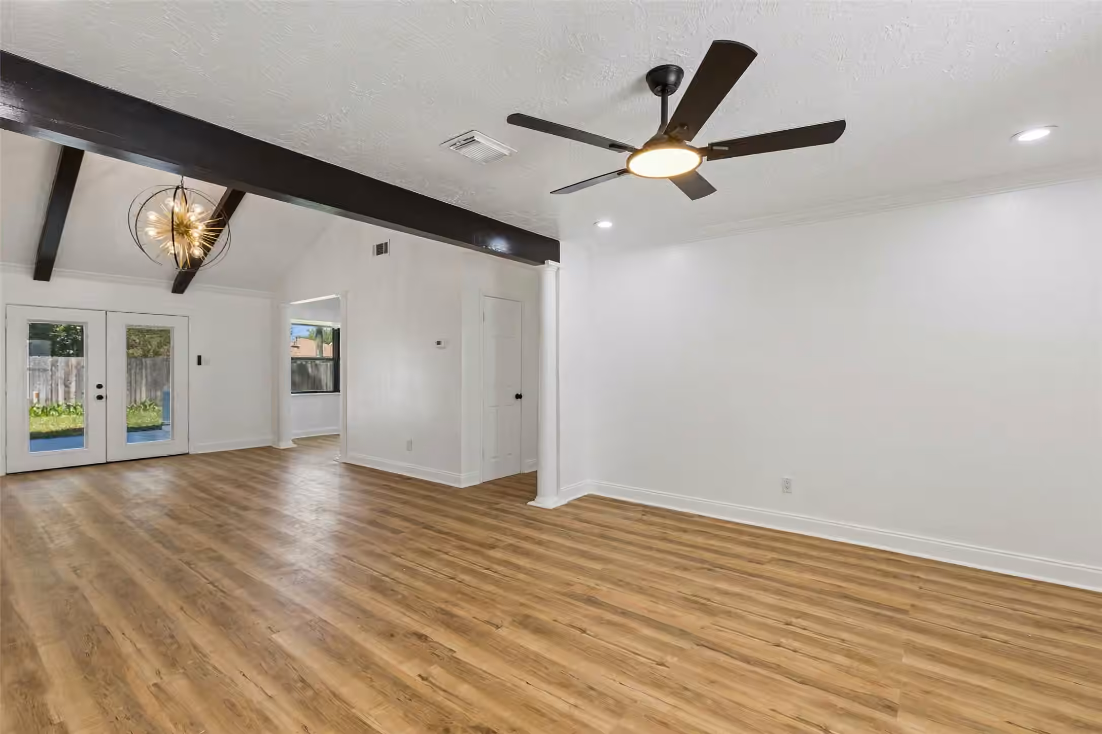 Photo 4 of 9238 Friendship Road, Houston, TX