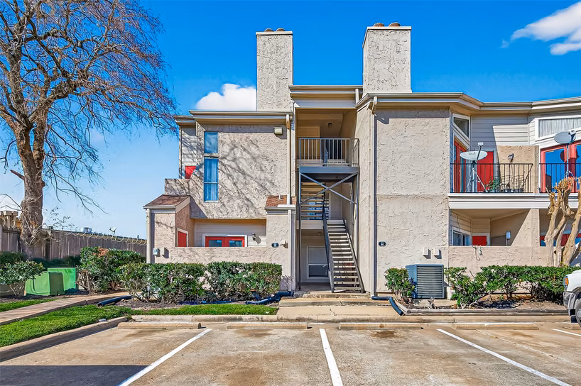 Photo 2 of 10855 Meadowglen Lane 722, Houston, TX