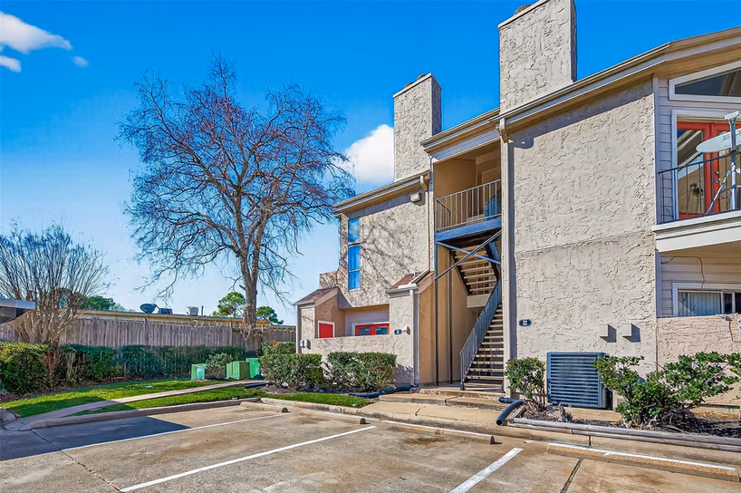 Photo 3 of 10855 Meadowglen Lane 722, Houston, TX