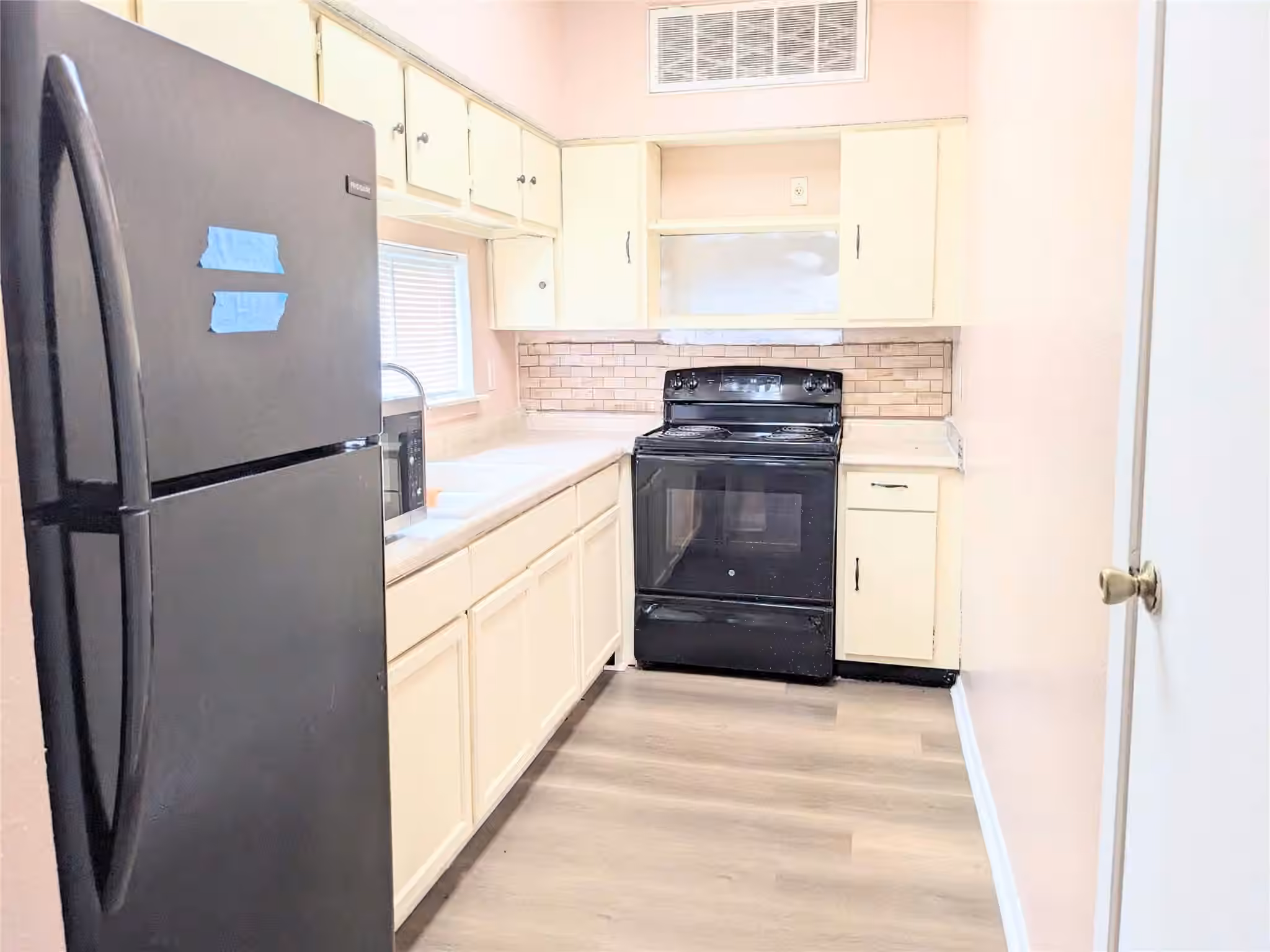 Photo 5 of 10855 Meadowglen Lane 702, Houston, TX
