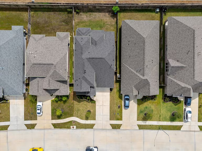 Photo 5 of 4334 Whitney Crest Court, Manvel, TX