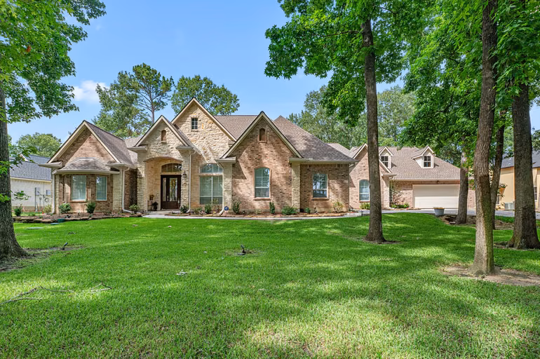 Photo 3 of 11357 Lake Oak Drive, Montgomery, TX