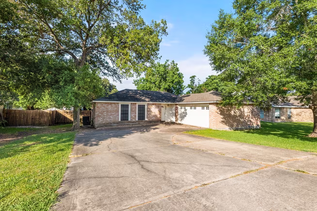 Photo of 12799 Lake Conroe Hills Drive, Willis, TX 77318