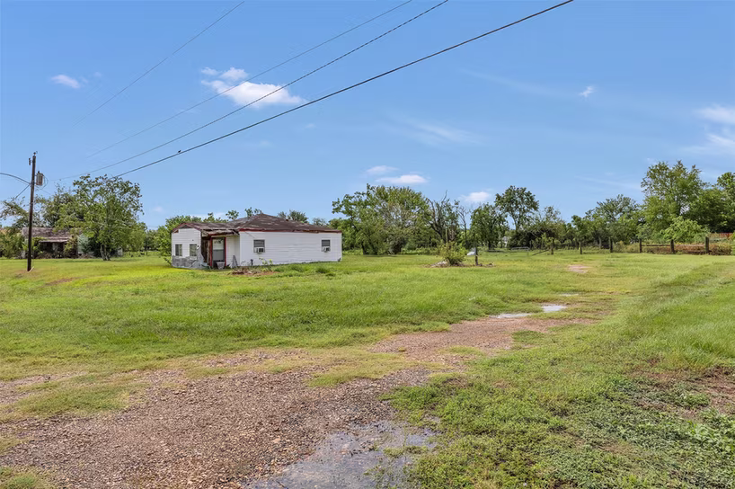 Photo 5 of 3727 Stella Road, Brookshire, TX