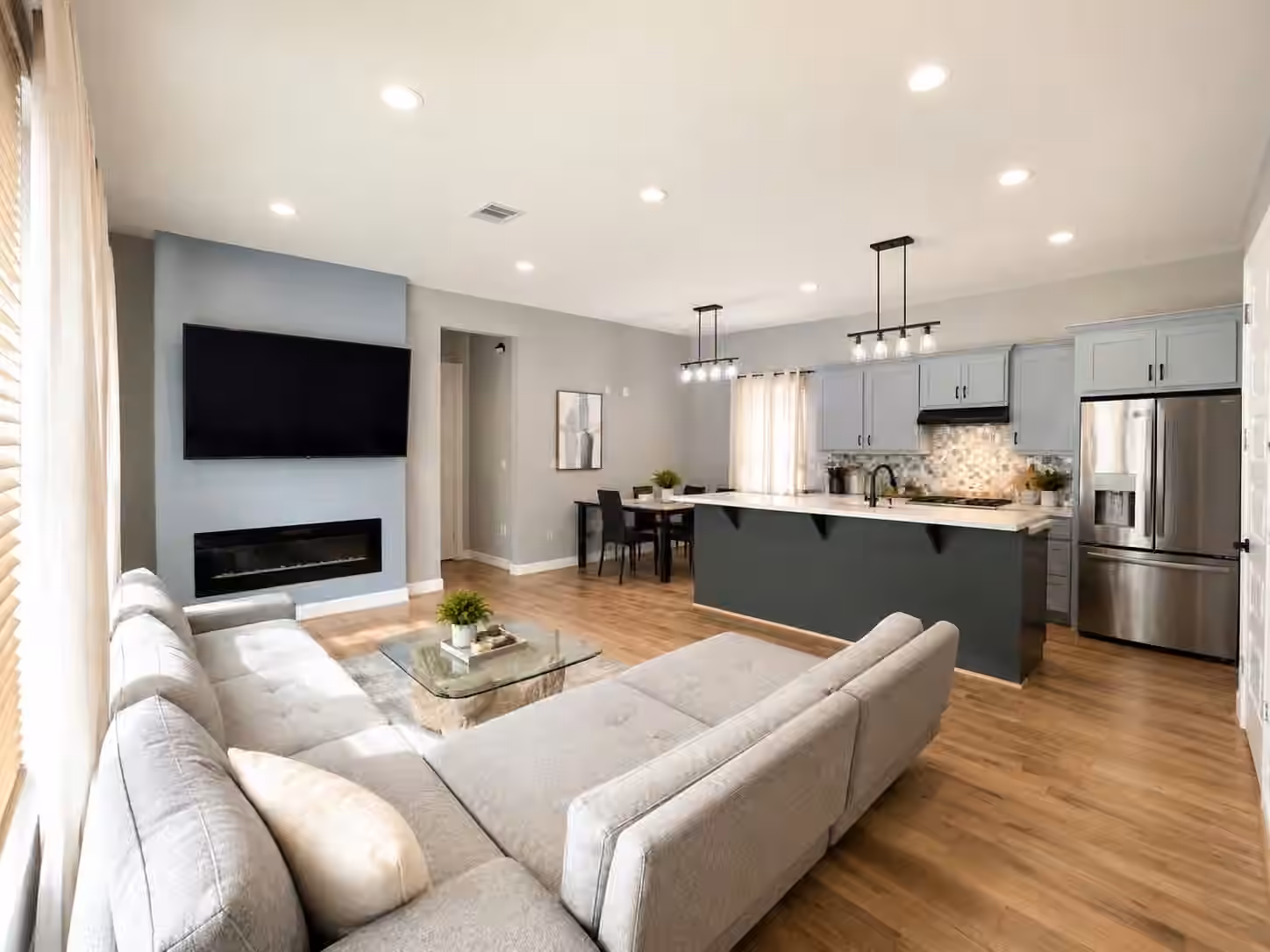 Photo 2 of 8422 Lanewood Drive, Houston, TX