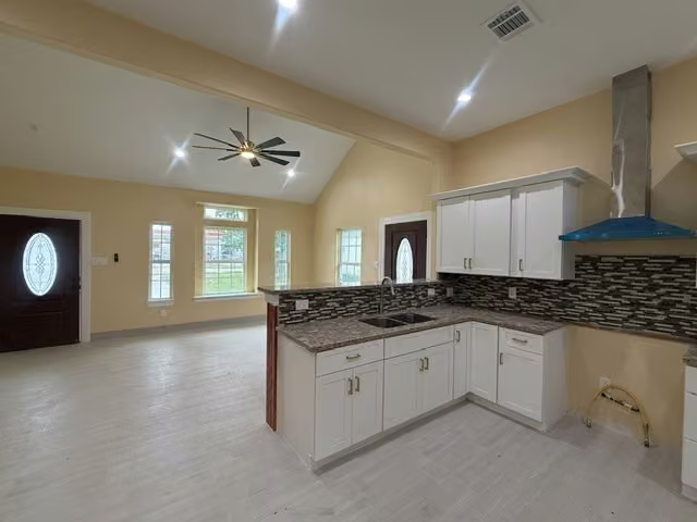 Photo 6 of 903 Harris Avenue, Pasadena, TX