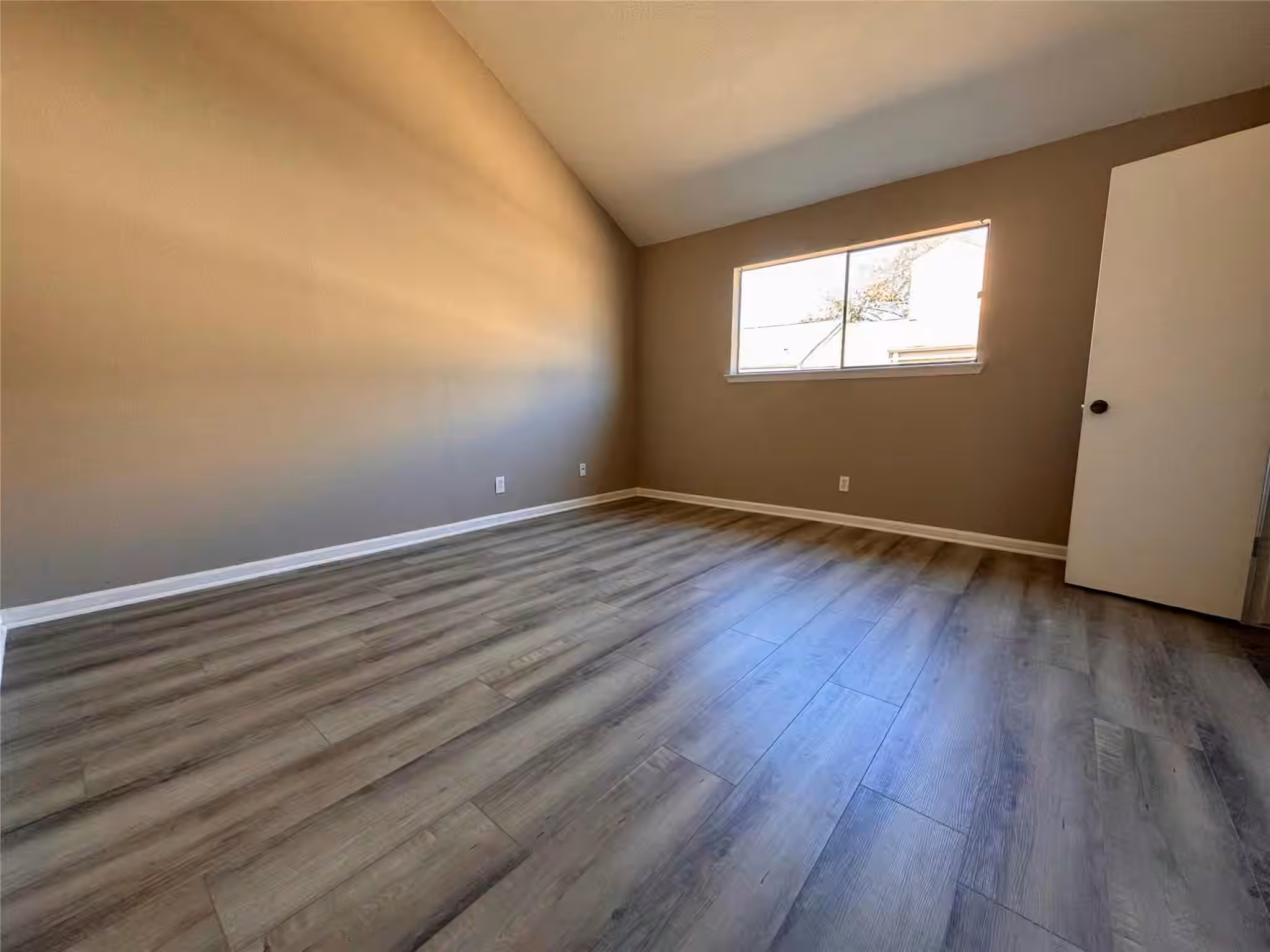 Photo 6 of 10811 Richmond Avenue 54, Houston, TX