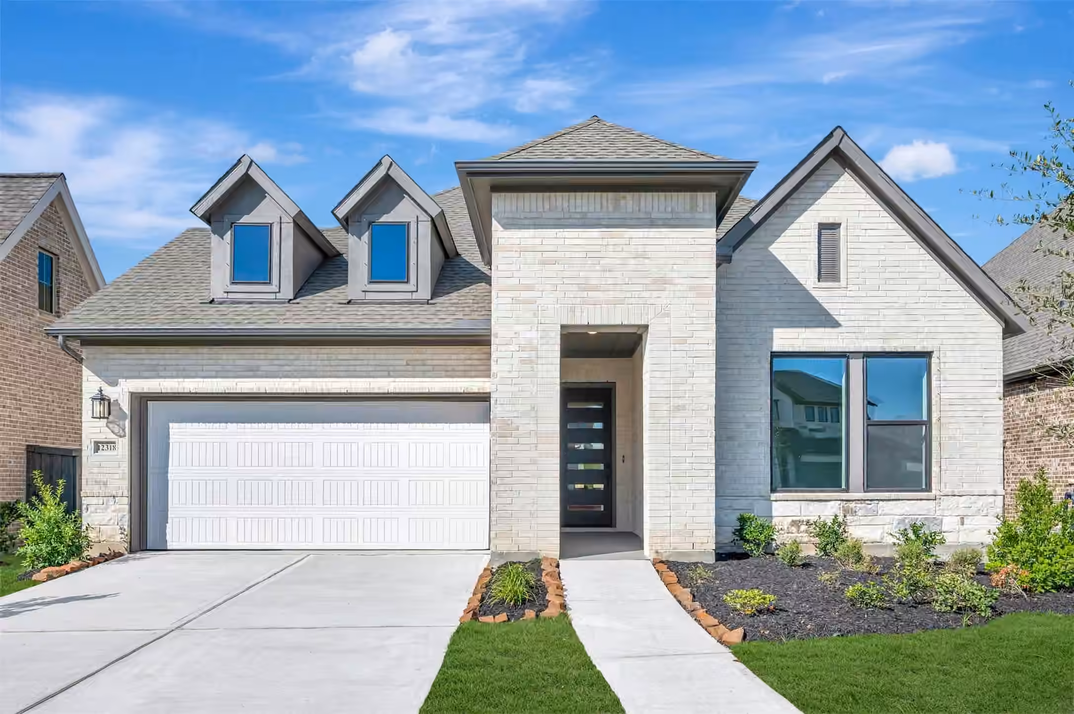 Photo of 12318 Sweet Gum Drive, Mont Belvieu, TX