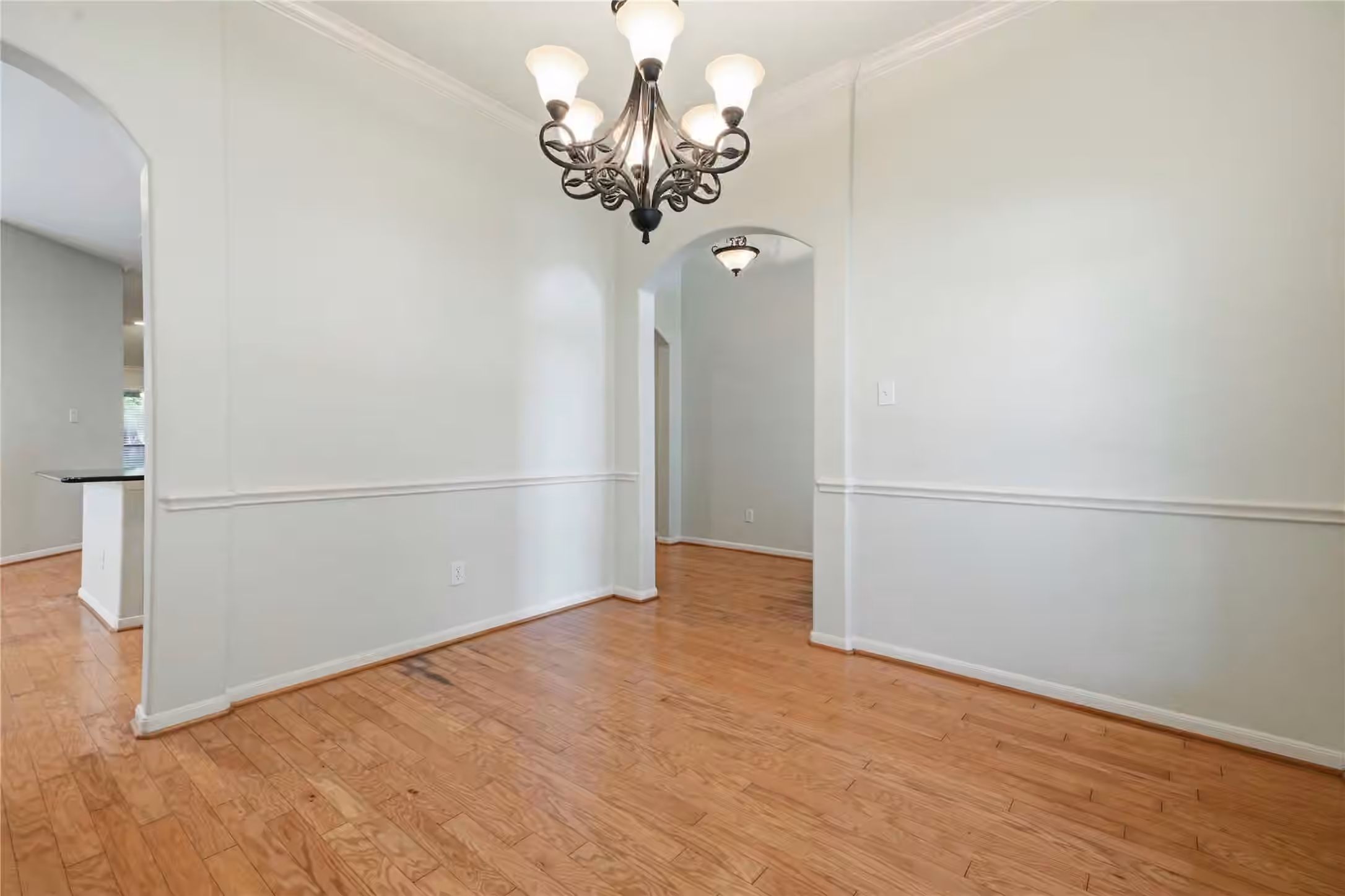 Photo 6 of 12811 Flat Creek Drive, Pearland, TX