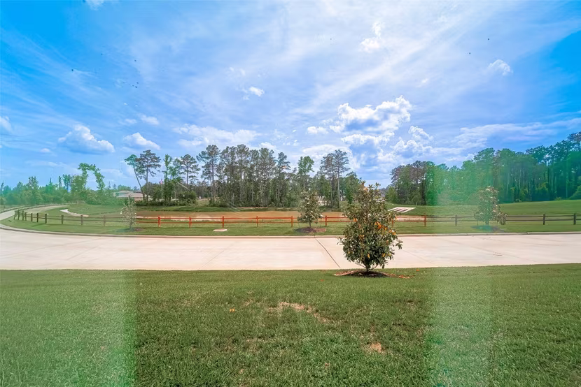 Photo 5 of 40402 Red Poppy Lane, Magnolia, TX