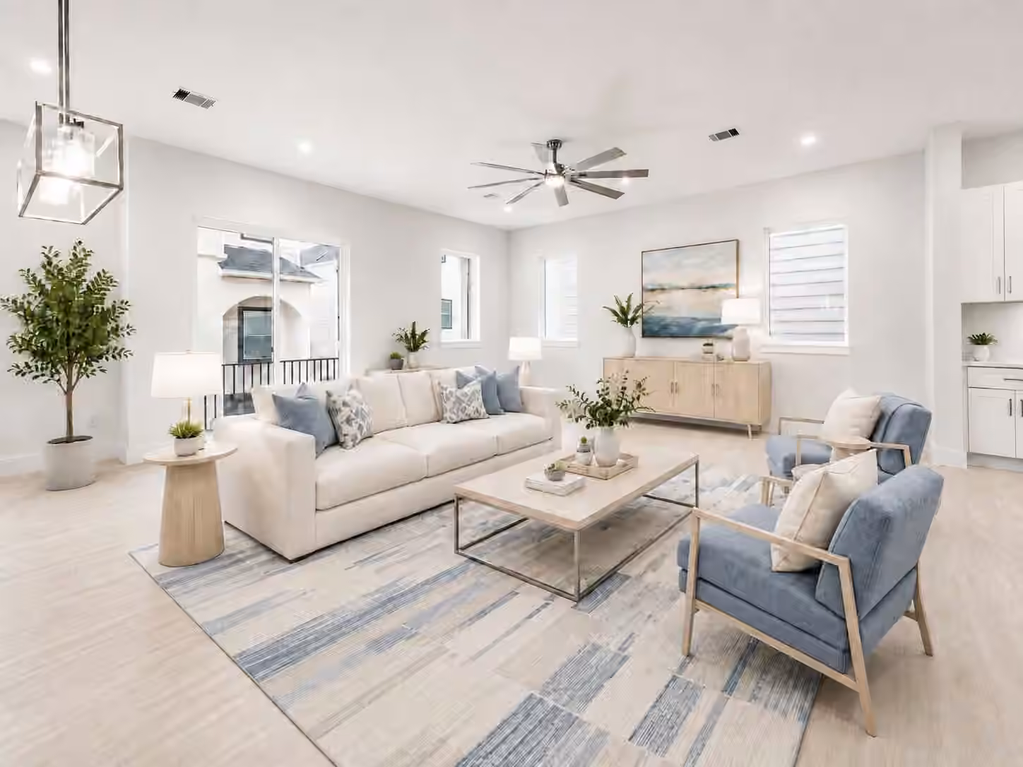 Photo 4 of 1422 W 34th 1/2 Street, Houston, TX