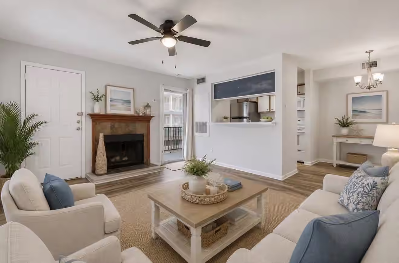 Photo 4 of 18617 Egret Bay Boulevard 1107, Webster, TX