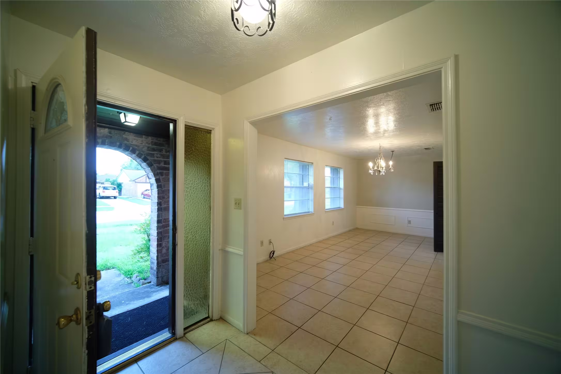 Photo 4 of 12314 Bexley Drive, Houston, TX