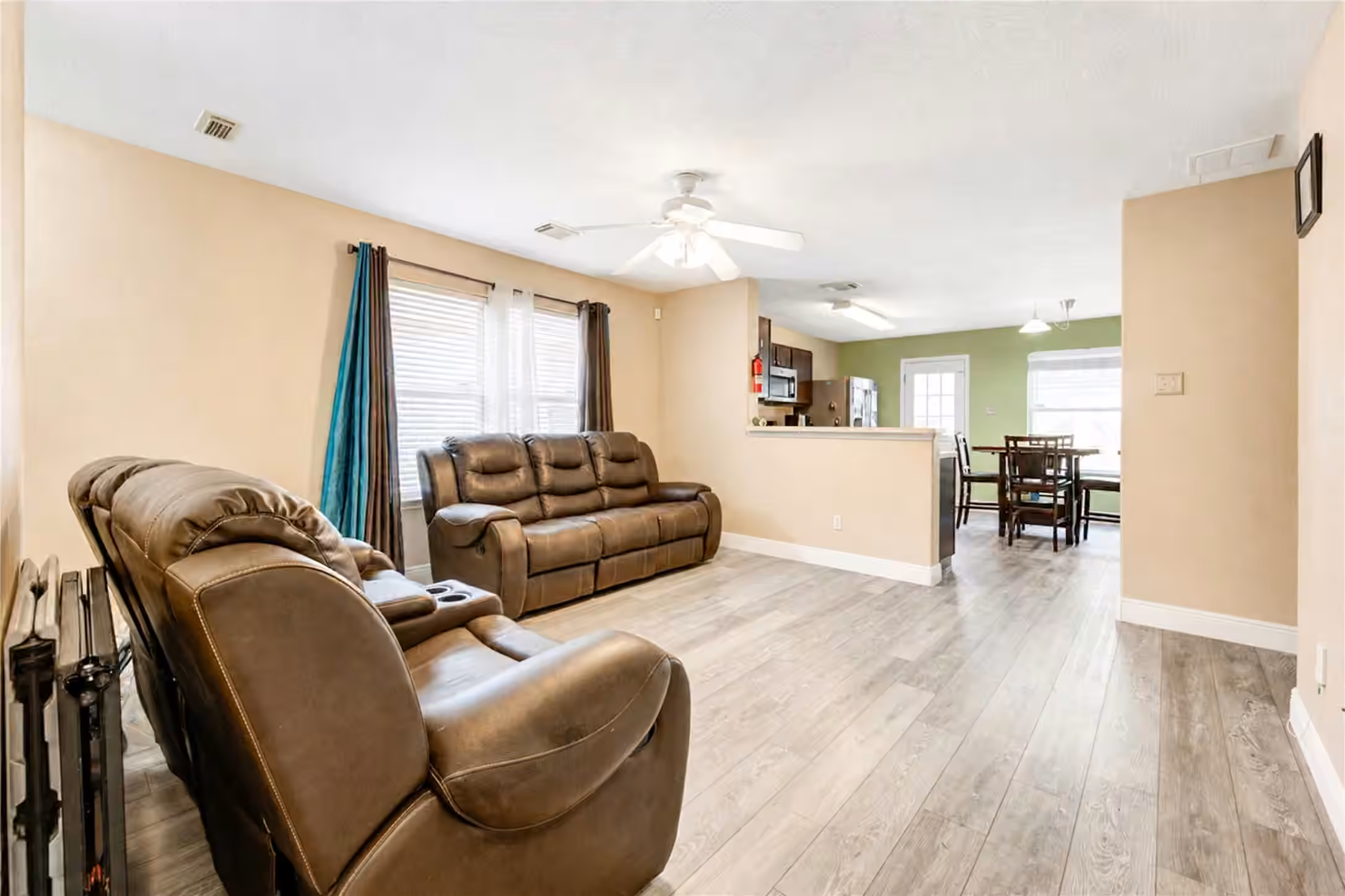 Photo 5 of 7602 Drifting Willow Court, Cypress, TX