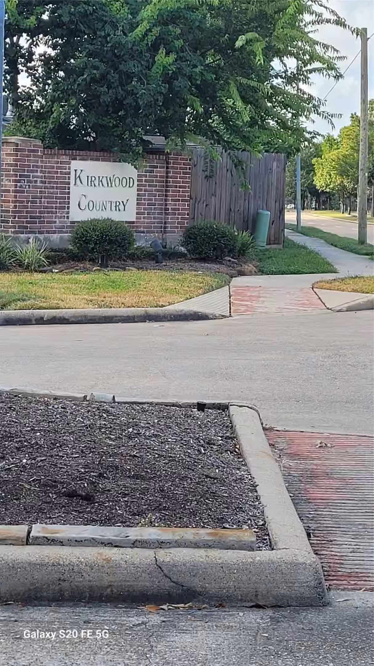 Photo 7 of 9114 Ketchwood Drive, Houston, TX