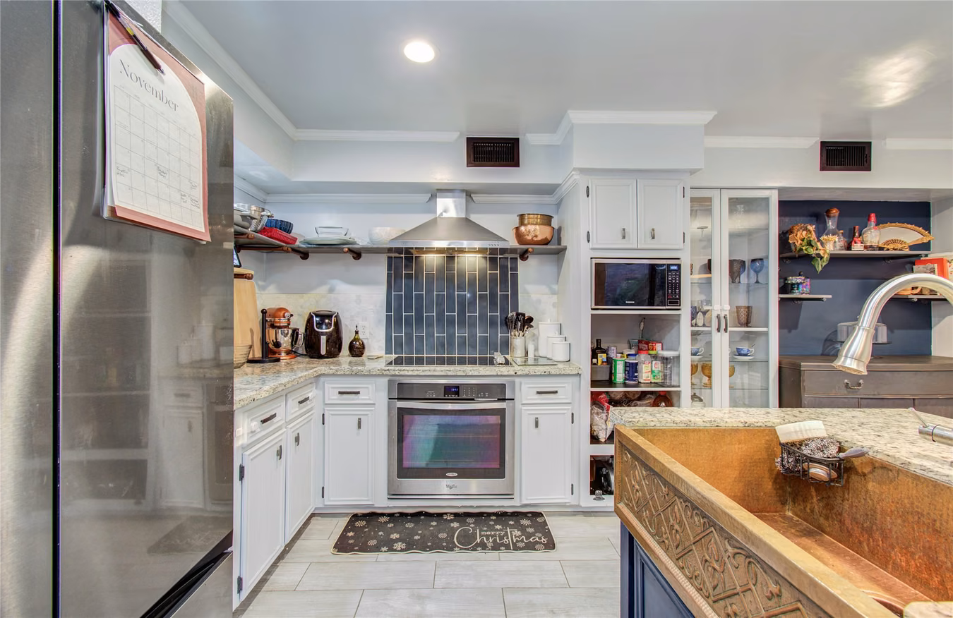 Photo 5 of 16707 Fernwood Way, Houston, TX