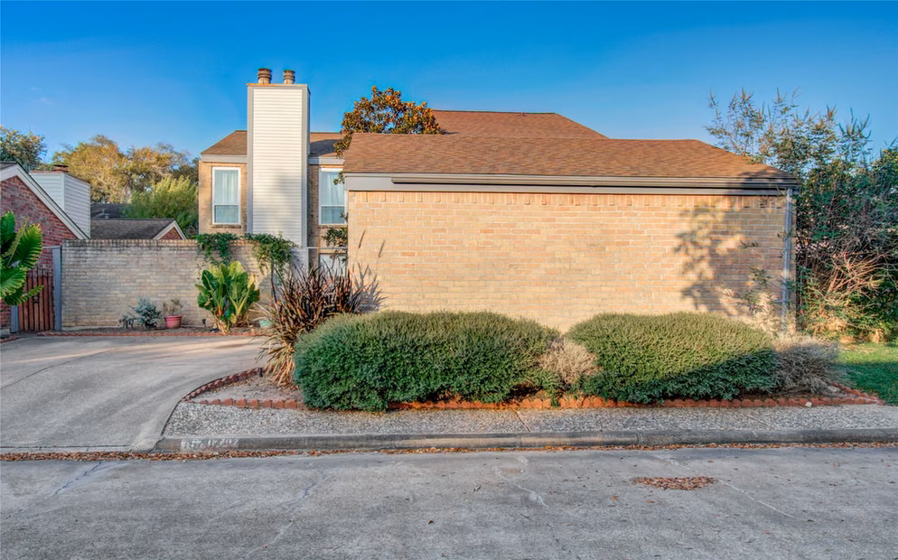 Photo 7 of 16707 Fernwood Way, Houston, TX