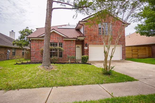 Photo 5 of 22523 HOLLY LAKE Drive, Katy, TX