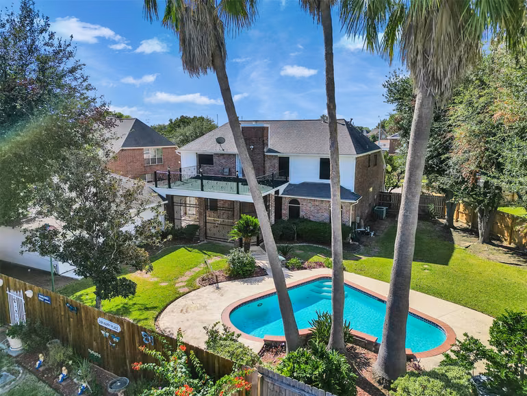 Photo 2 of 4414 Santee Drive, Baytown, TX