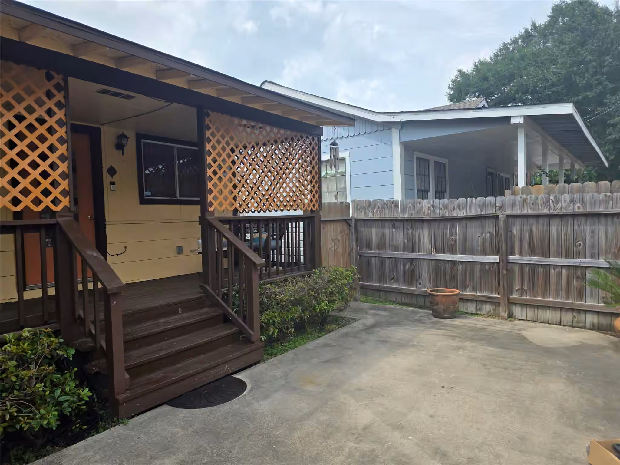 Photo 5 of 1028 Baker Avenue, Bacliff, TX