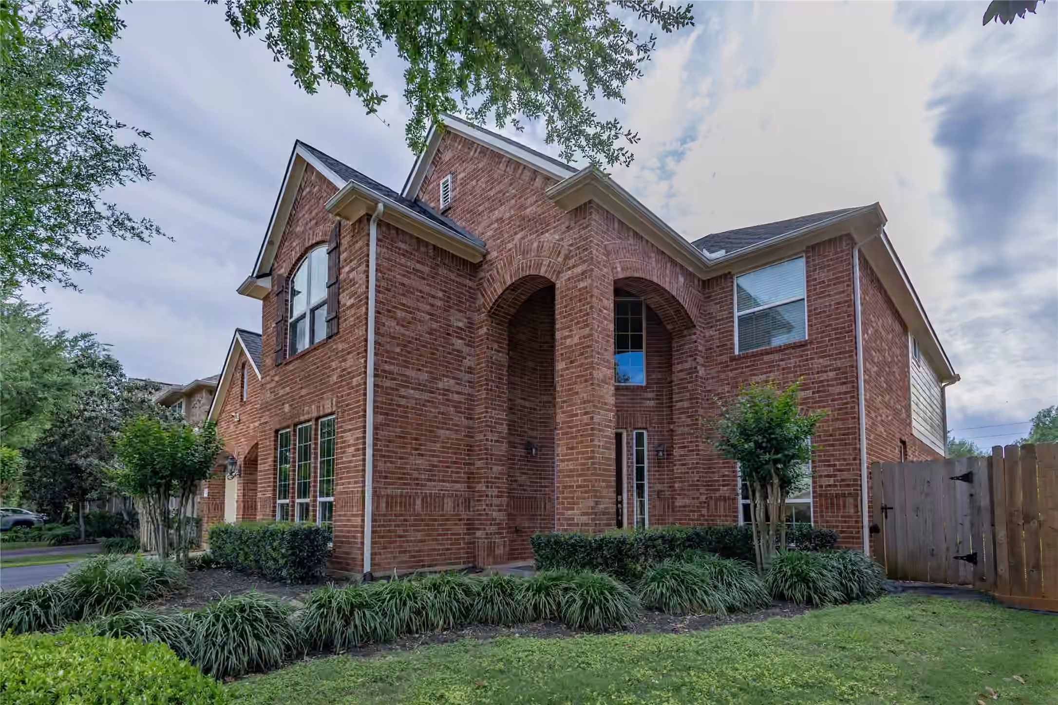 Photo 3 of 222 Trillium Drive, Sugar Land, TX