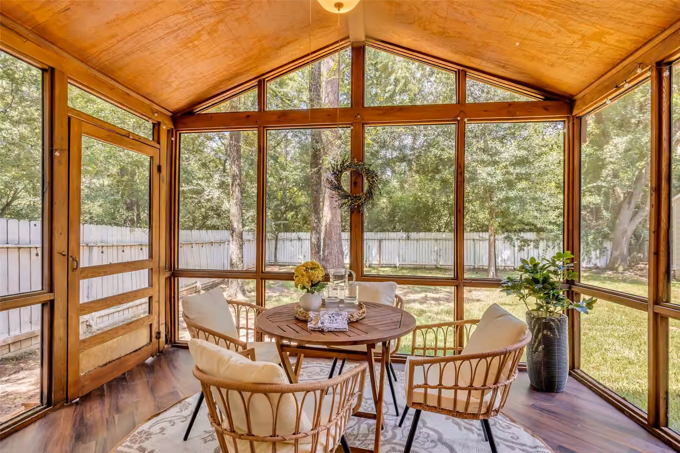 Photo 2 of 259 E Rainbow Ridge Circle, The Woodlands, TX