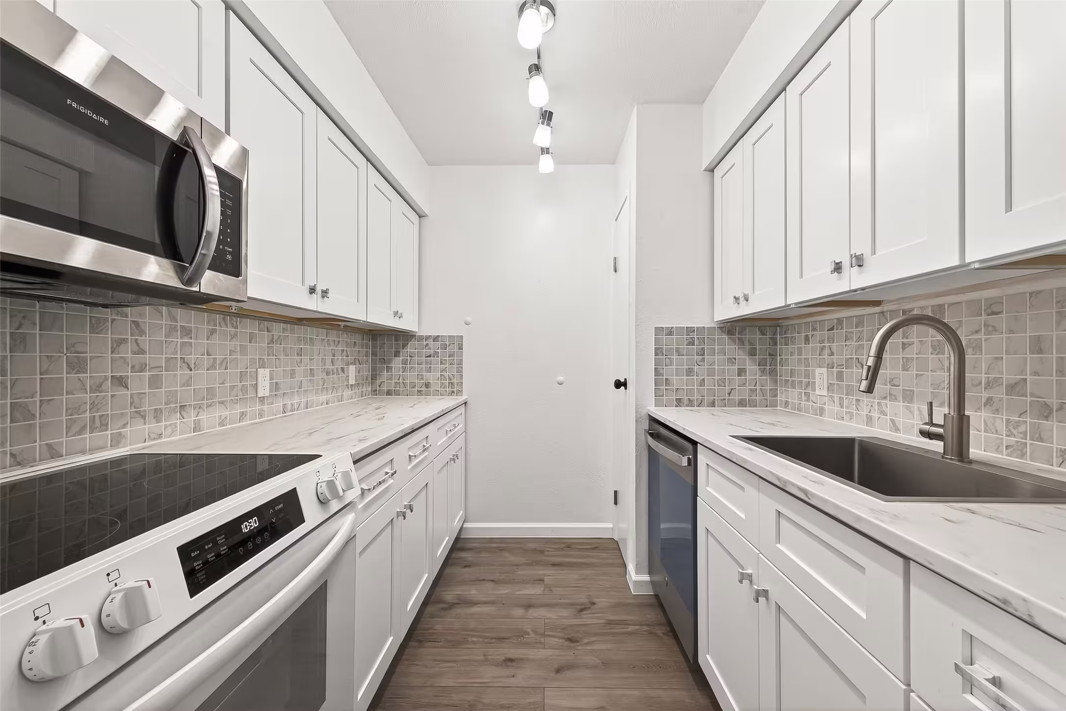 Photo 2 of 12500 Sandpiper Drive 5, Houston, TX