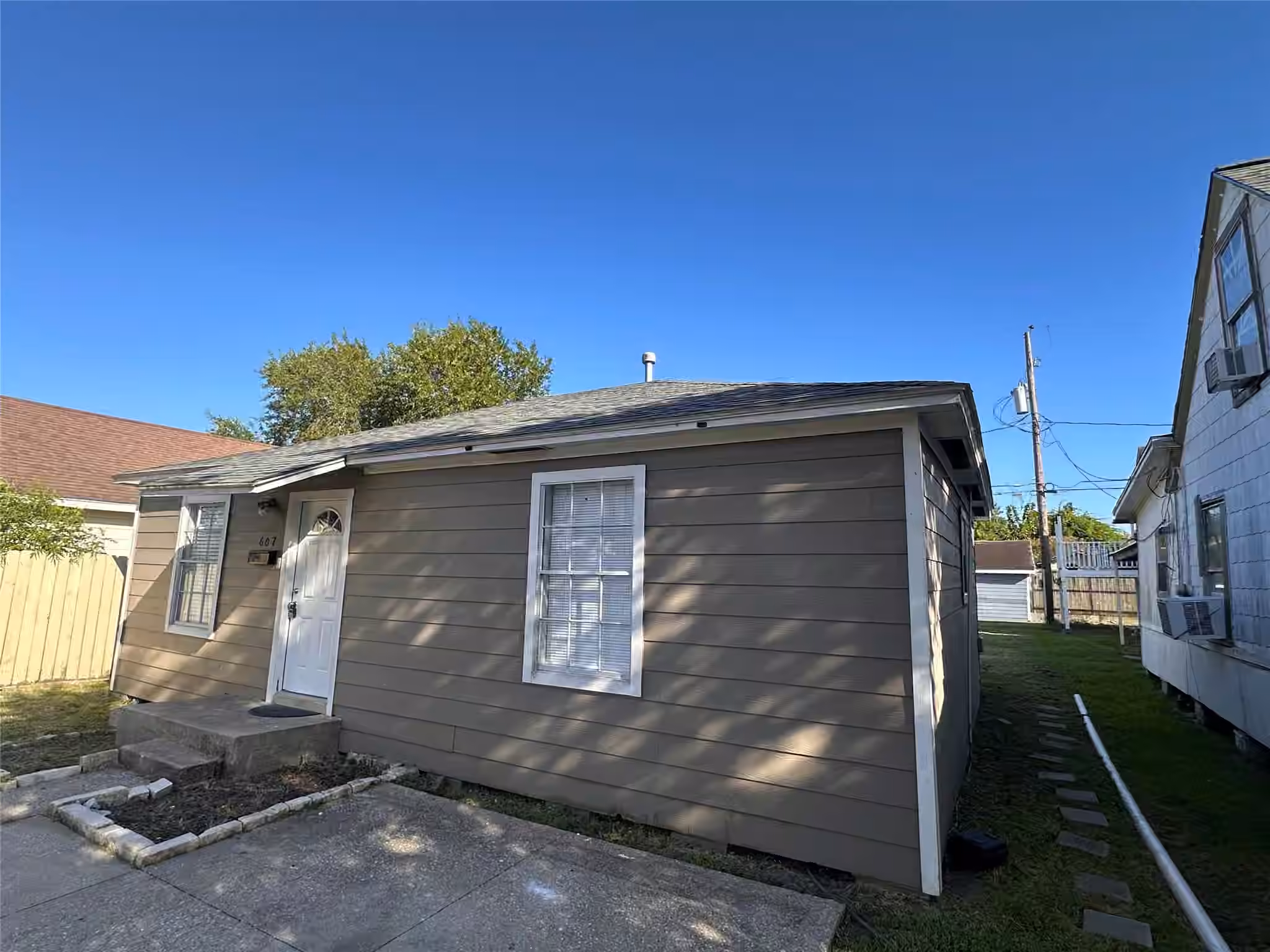Photo 5 of 607 Bolster Street, Baytown, TX