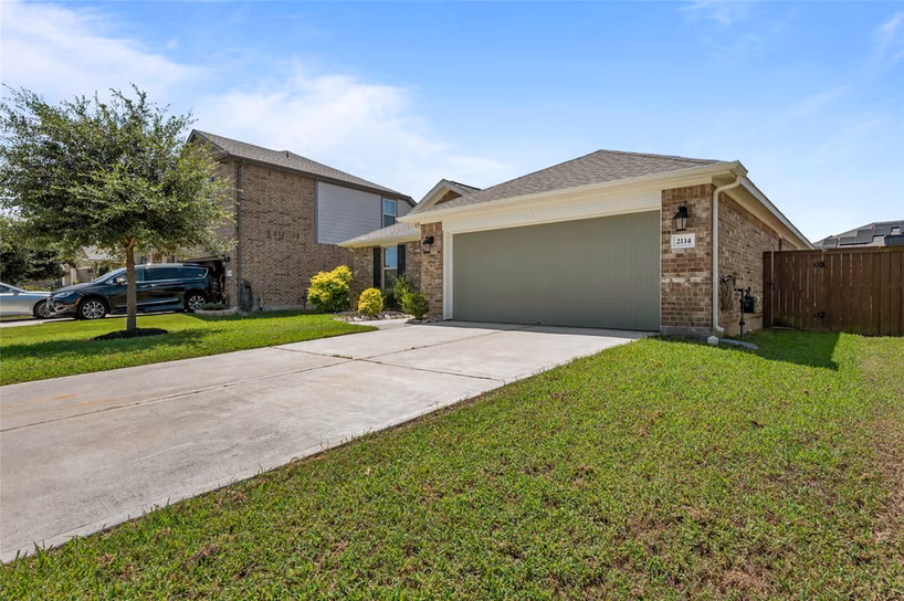 Photo 3 of 2114 Boreas, Baytown, TX
