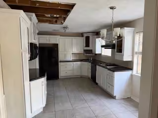 Photo 2 of 5719 Green Timbers Drive, Humble, TX