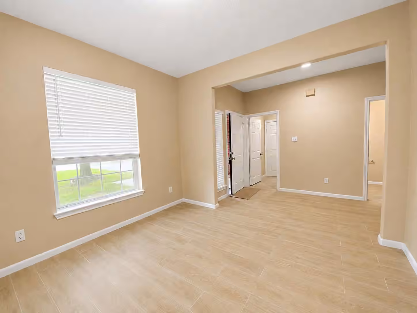 Photo 2 of 215 Doncaster Street, Conroe, TX