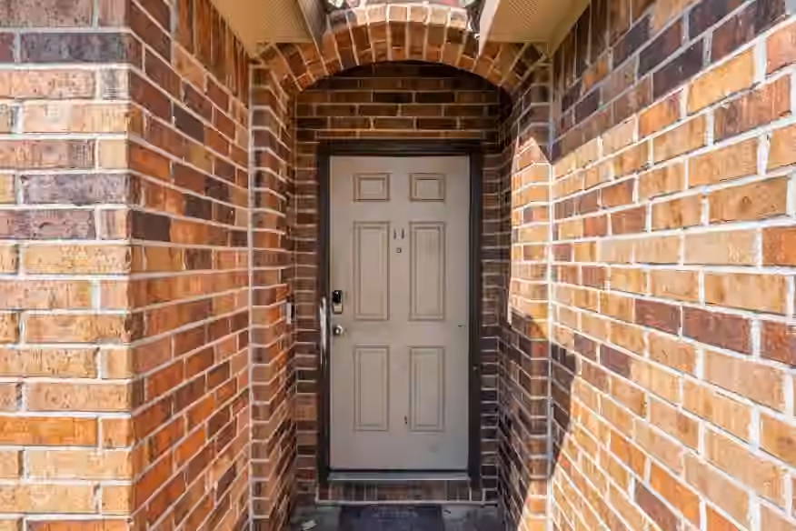 Photo 4 of 715 Harvest Bluff Drive, Rosharon, TX