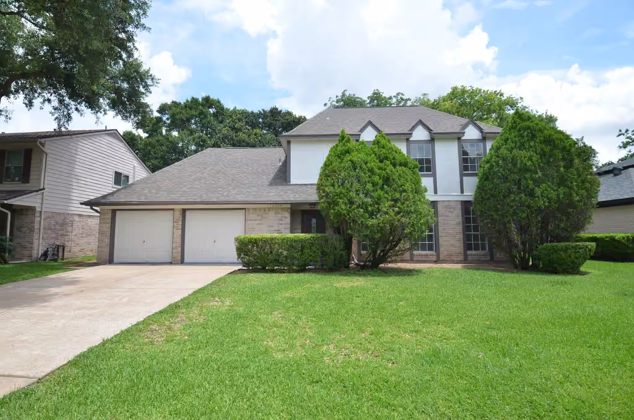 Photo 3 of 14026 Overbrook Lane, Houston, TX