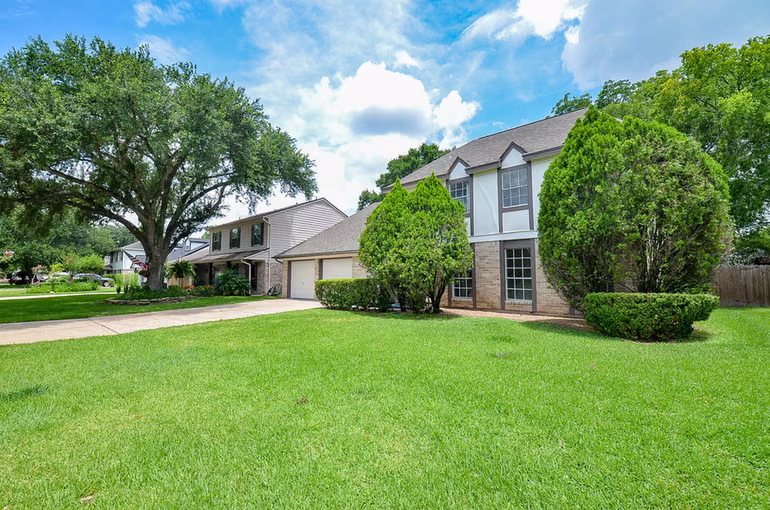 Photo 4 of 14026 Overbrook Lane, Houston, TX