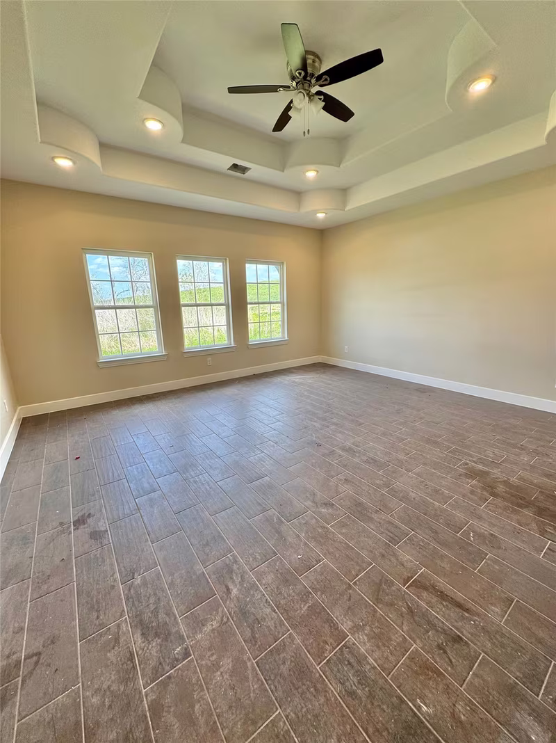 Photo 7 of 9830 Turnbow Street, Houston, TX