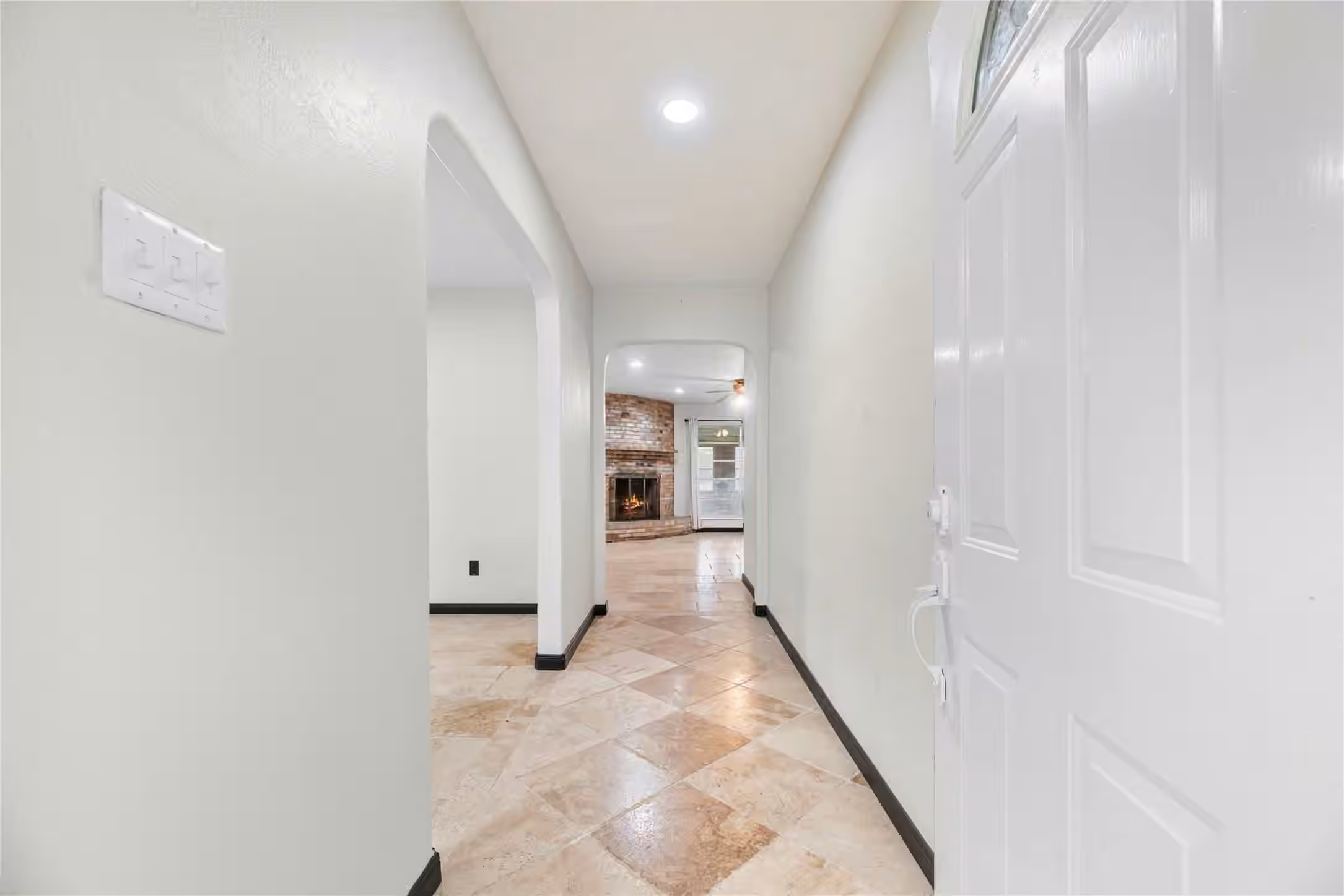 Photo 5 of 7319 Tall Pines Drive, Houston, TX