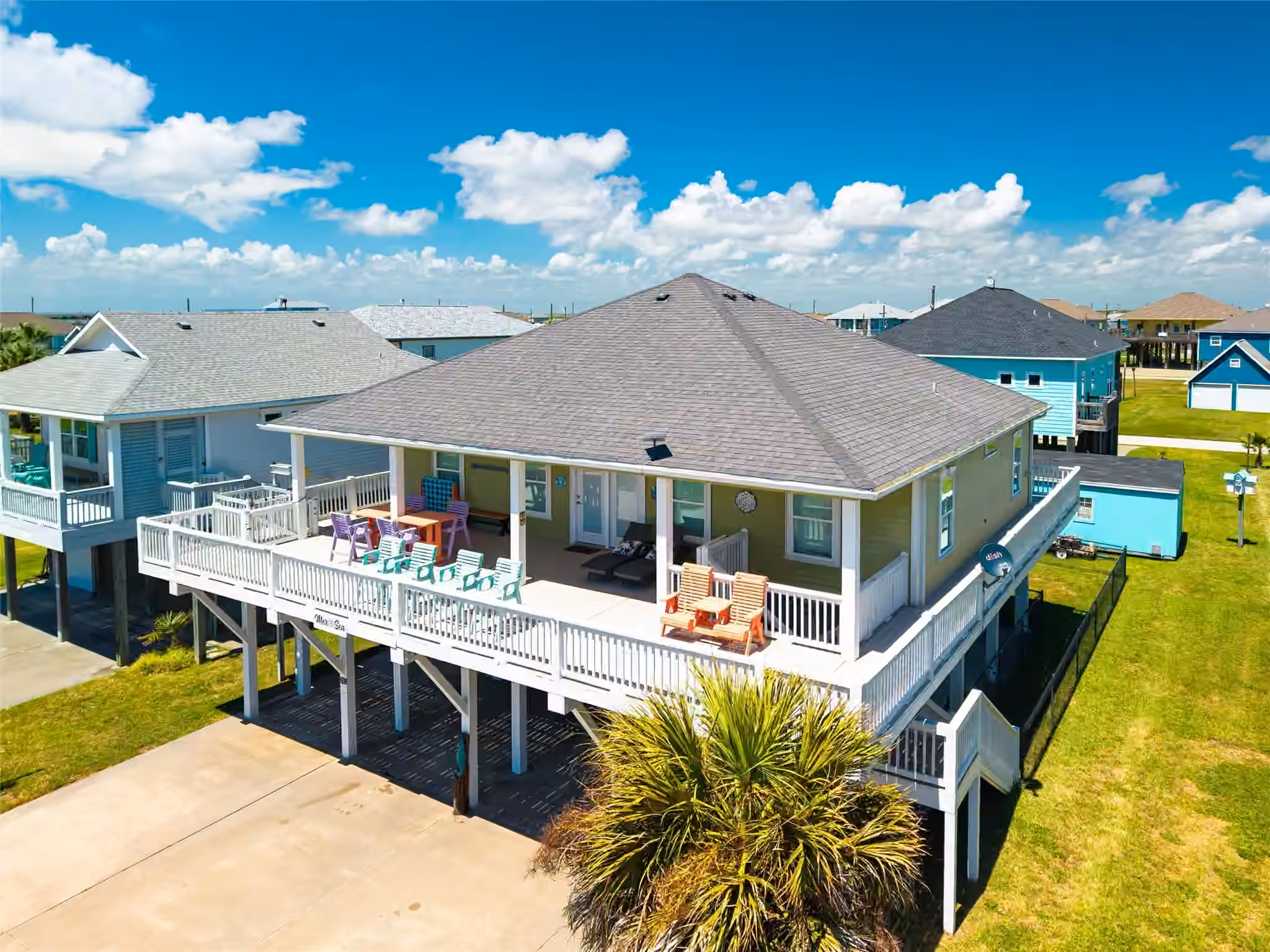 Photo of 956 Biscayne, Crystal Beach, TX