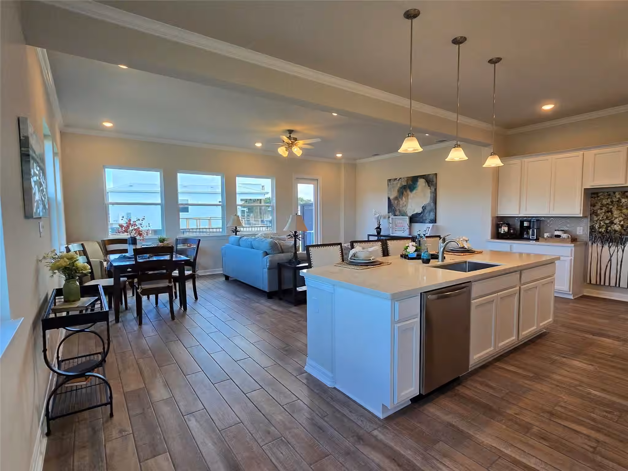 Photo 4 of 4025 Boardwalk Boulevard, Seabrook, TX